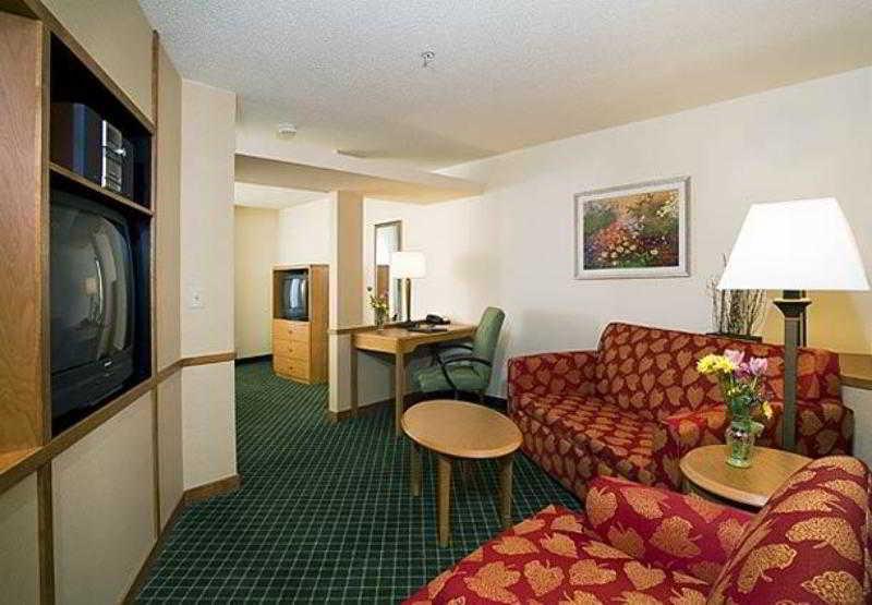 Fairfield Inn And Suites By Marriott Tampa Brandon 部屋 写真